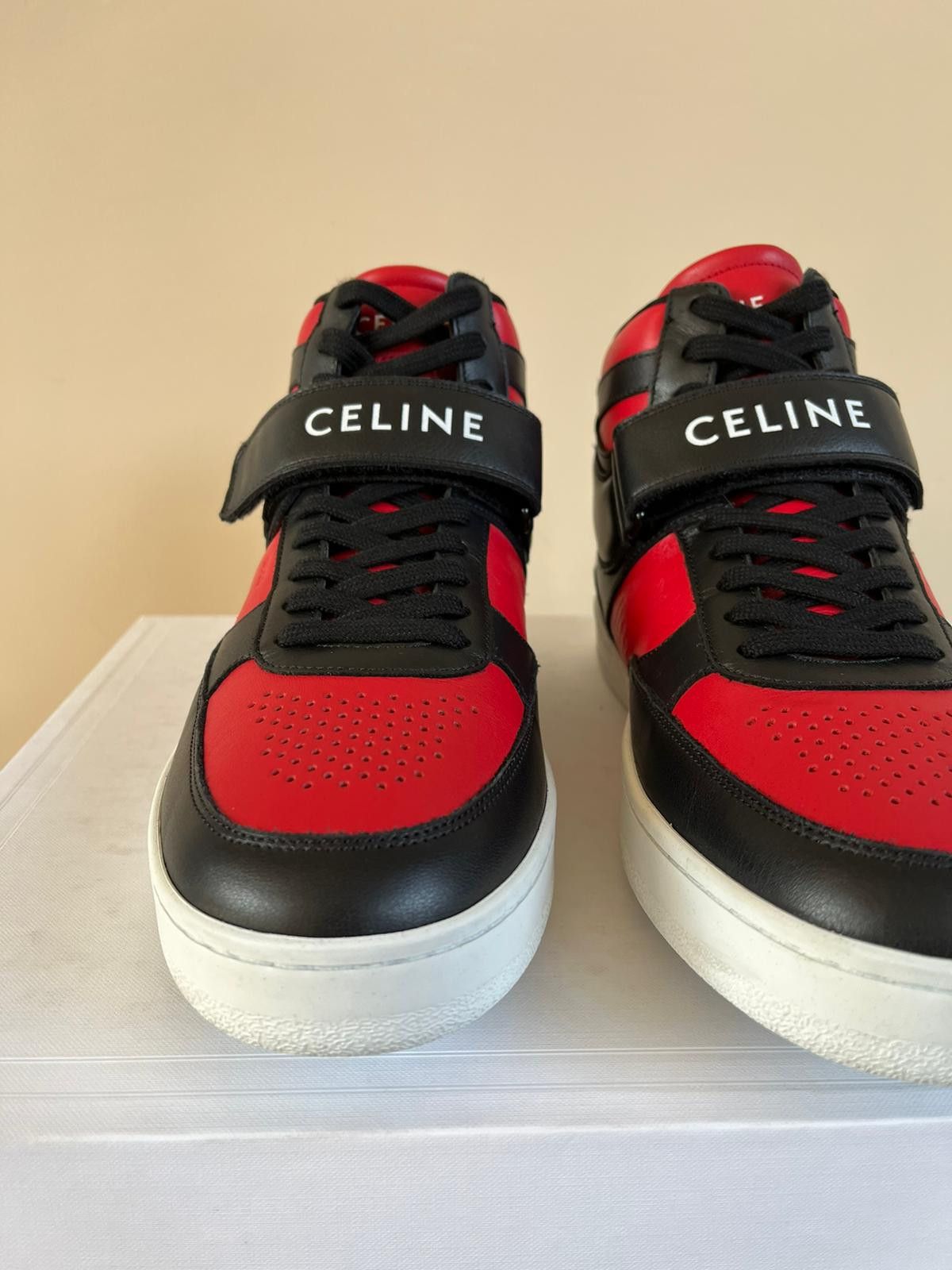 Celine Q.2 / High Top Sneaker With Scratch 05 in Black / Red Size US 9 / EU 42 - 10 Thumbnail