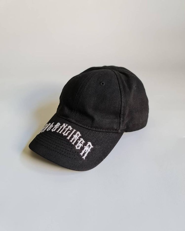 Balenciaga Balenciaga Tattoo Embroidered Cap Black Size ONE SIZE - 1 Thumbnail