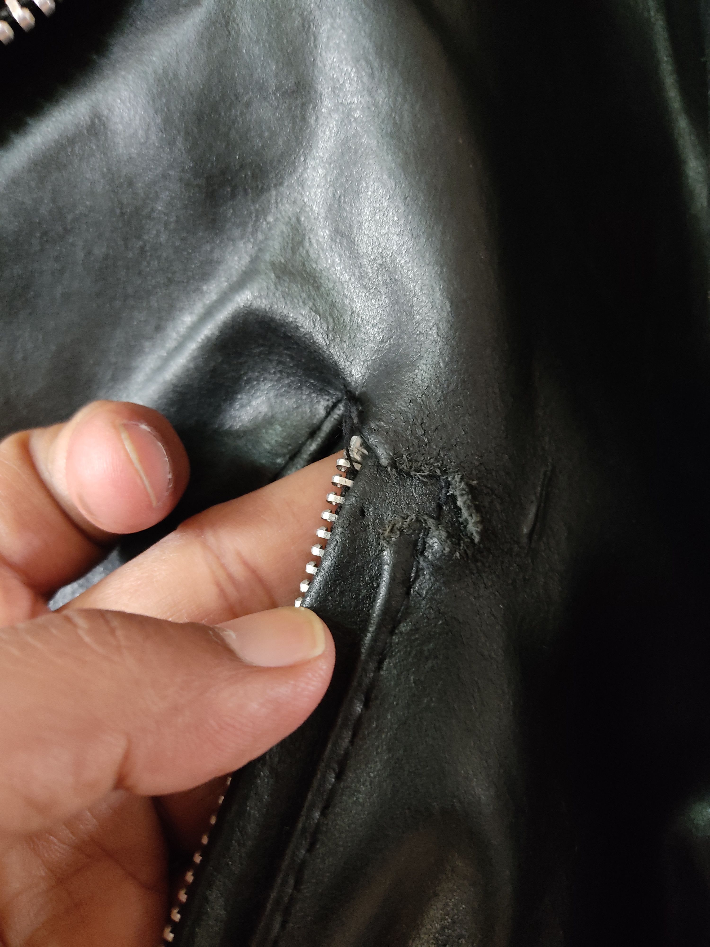 Vintage VINTAGE CANADA PUNK ROCK LEATHER JACKET Size US L / EU 52-54 / 3 - 22 Thumbnail
