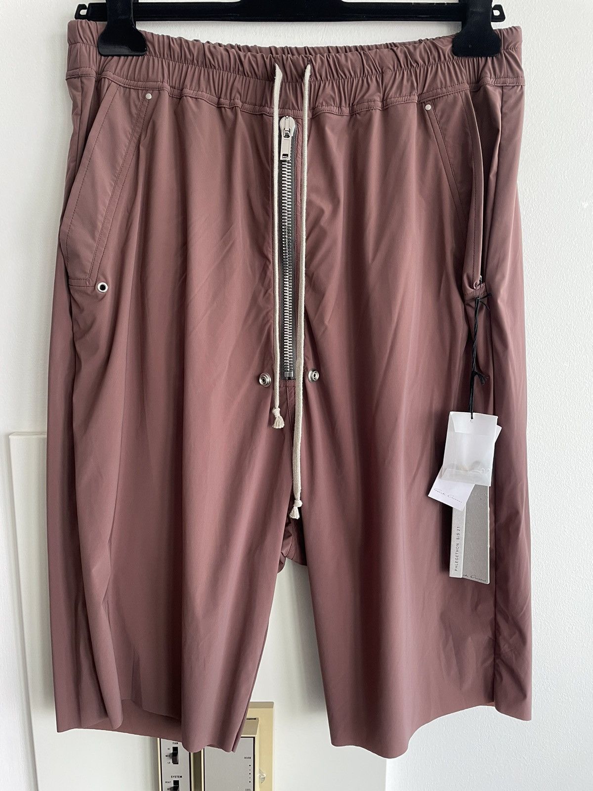 Rick Owens Super Runway PHLEGETHON Rick Owens Shorts Size US 34 / EU 50 - 1 Thumbnail