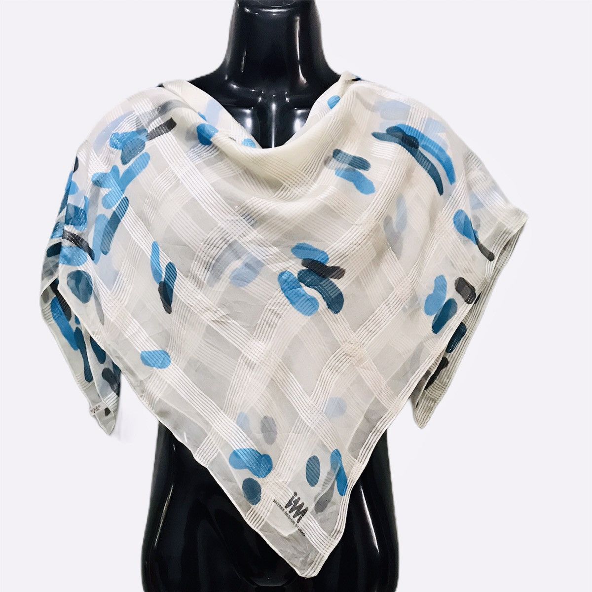 ISSEY MIYAKI SCARF