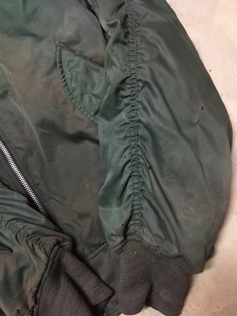 Vintage Vintage Bomber Jacket Distressed Size US L / EU 52-54 / 3 - 9 Thumbnail