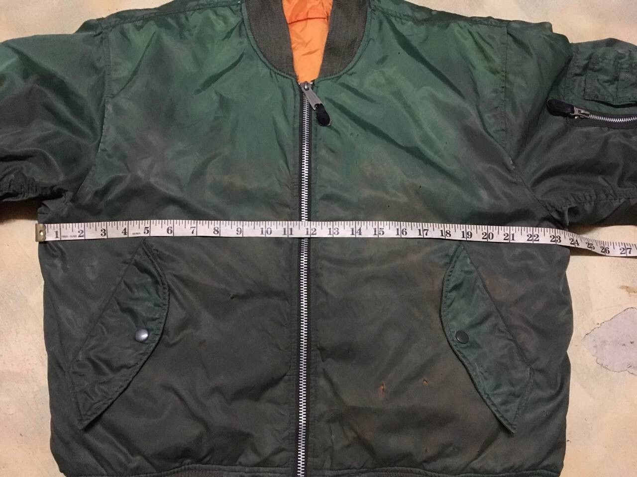 Vintage Vintage Bomber Jacket Distressed Size US L / EU 52-54 / 3 - 11 Thumbnail