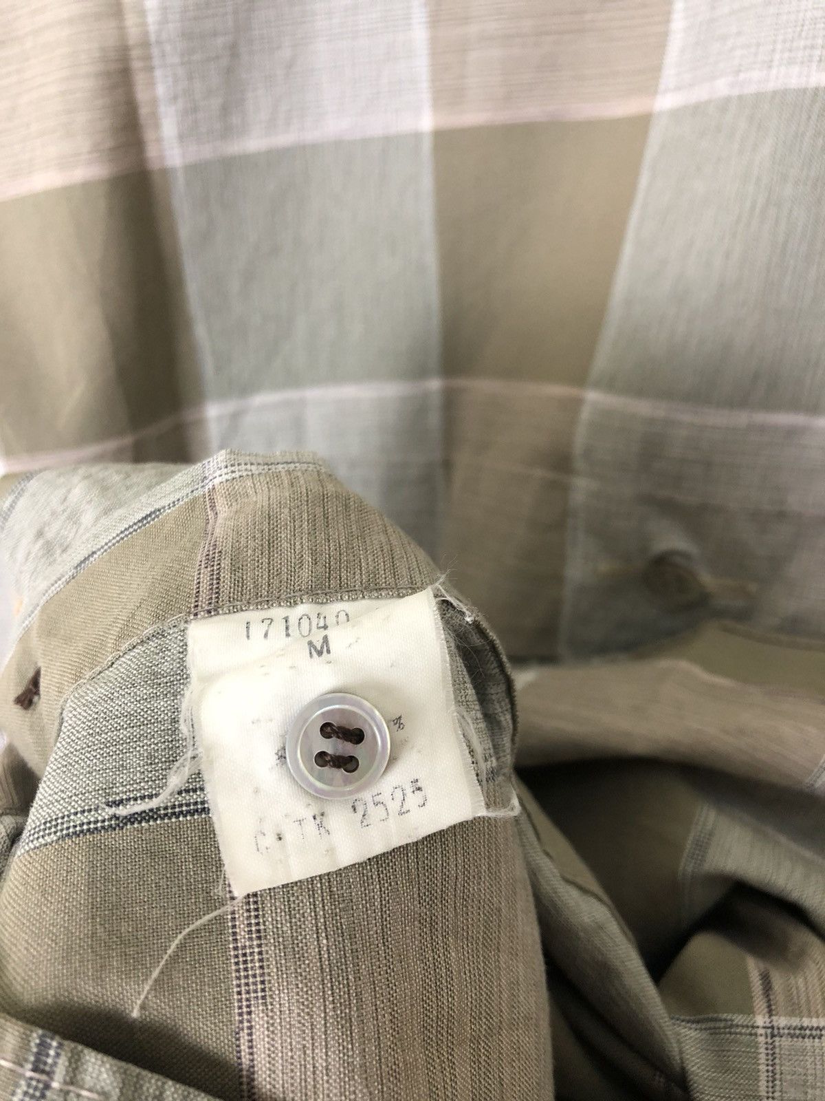 Issey Miyake Masterclass 90s Issey Miyake Oversized Button LS Shirt Size US L / EU 52-54 / 3 - 16 Thumbnail