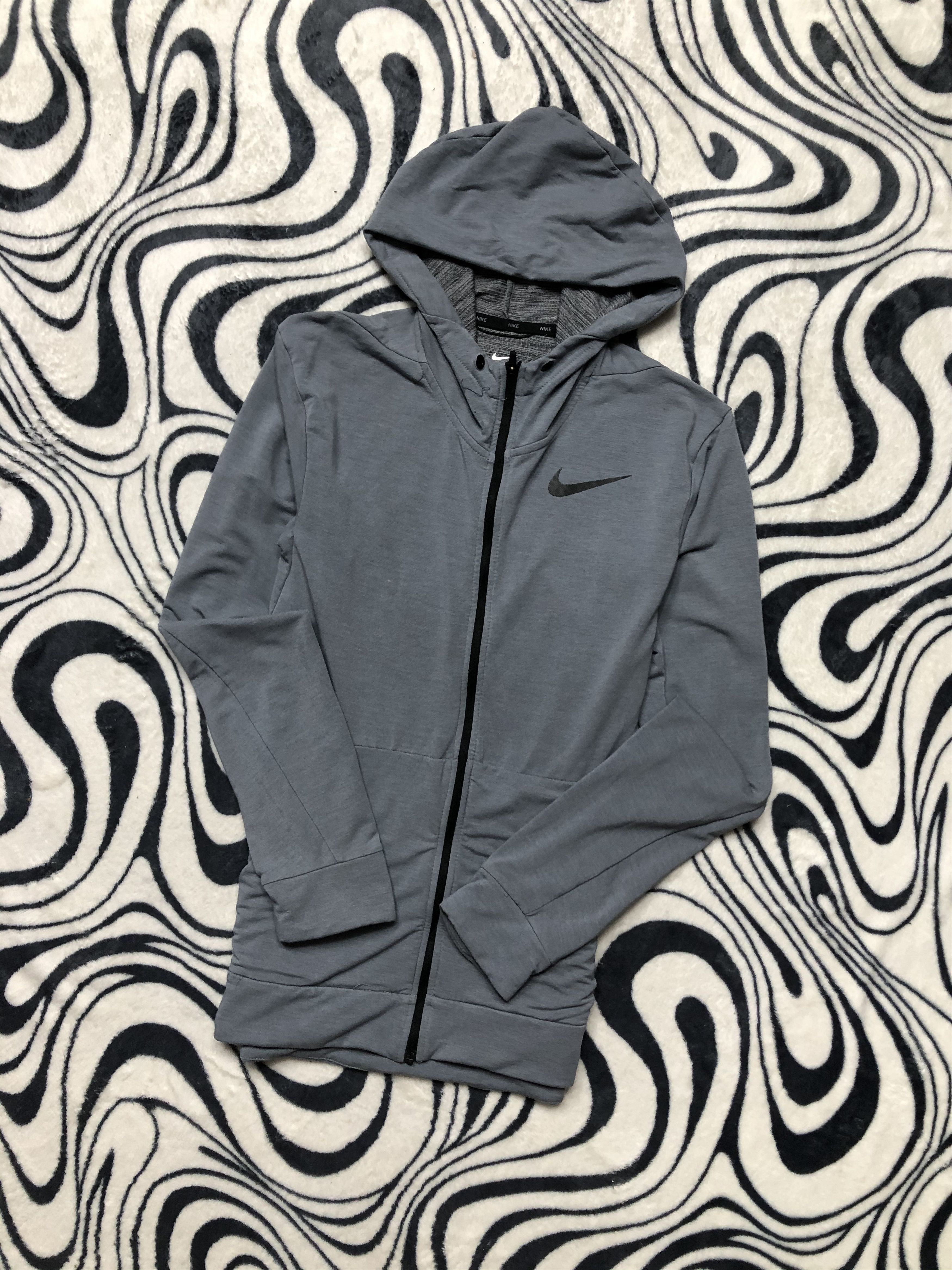 Nike Nike Vintage Mens Dri Fit Hoodie Size US S / EU 44-46 / 1 - 1 Thumbnail