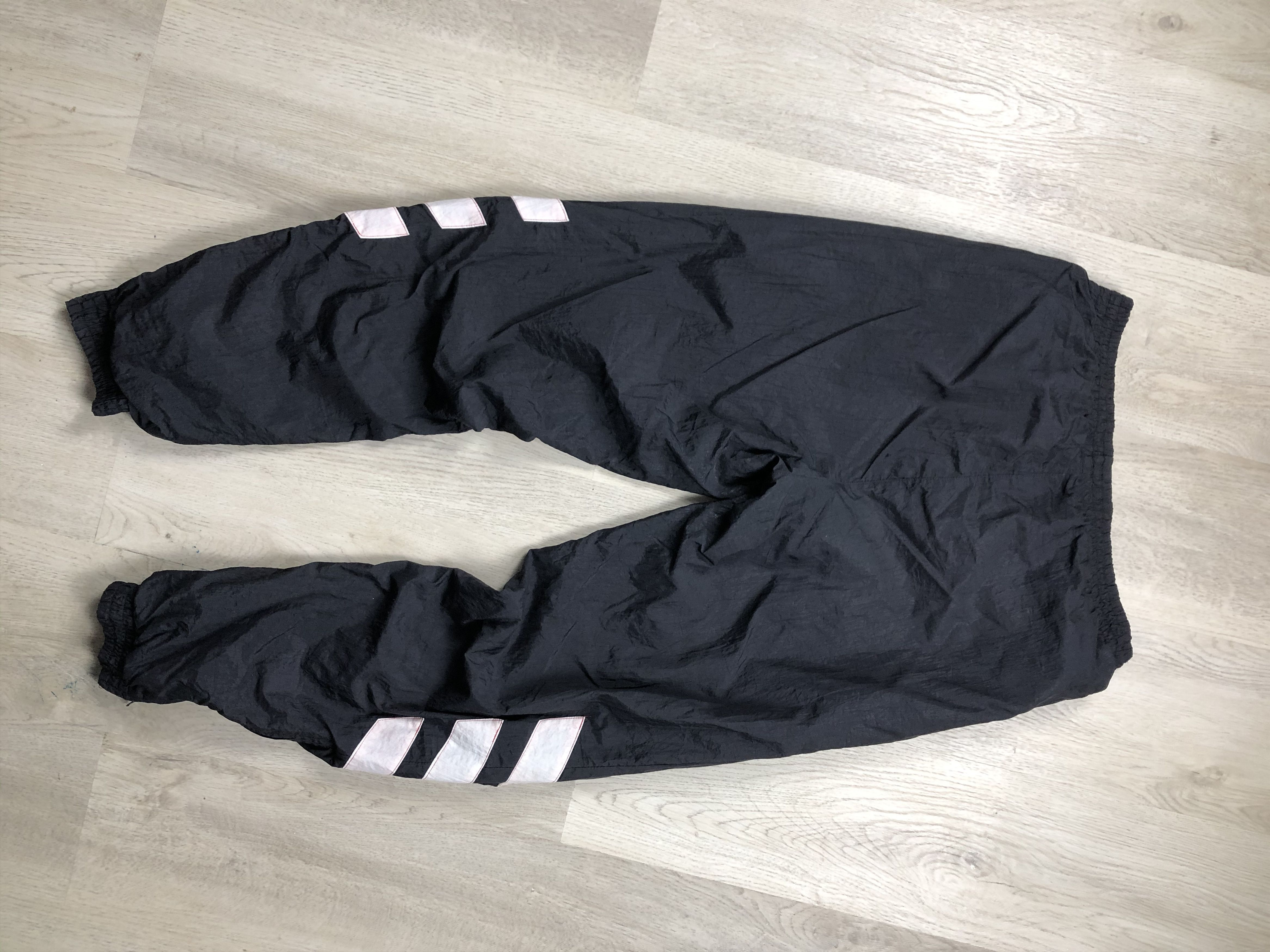 Adidas Adidas Vintage Mens Nylon Pants Drill style Size US 32 / EU 48 - 8 Thumbnail