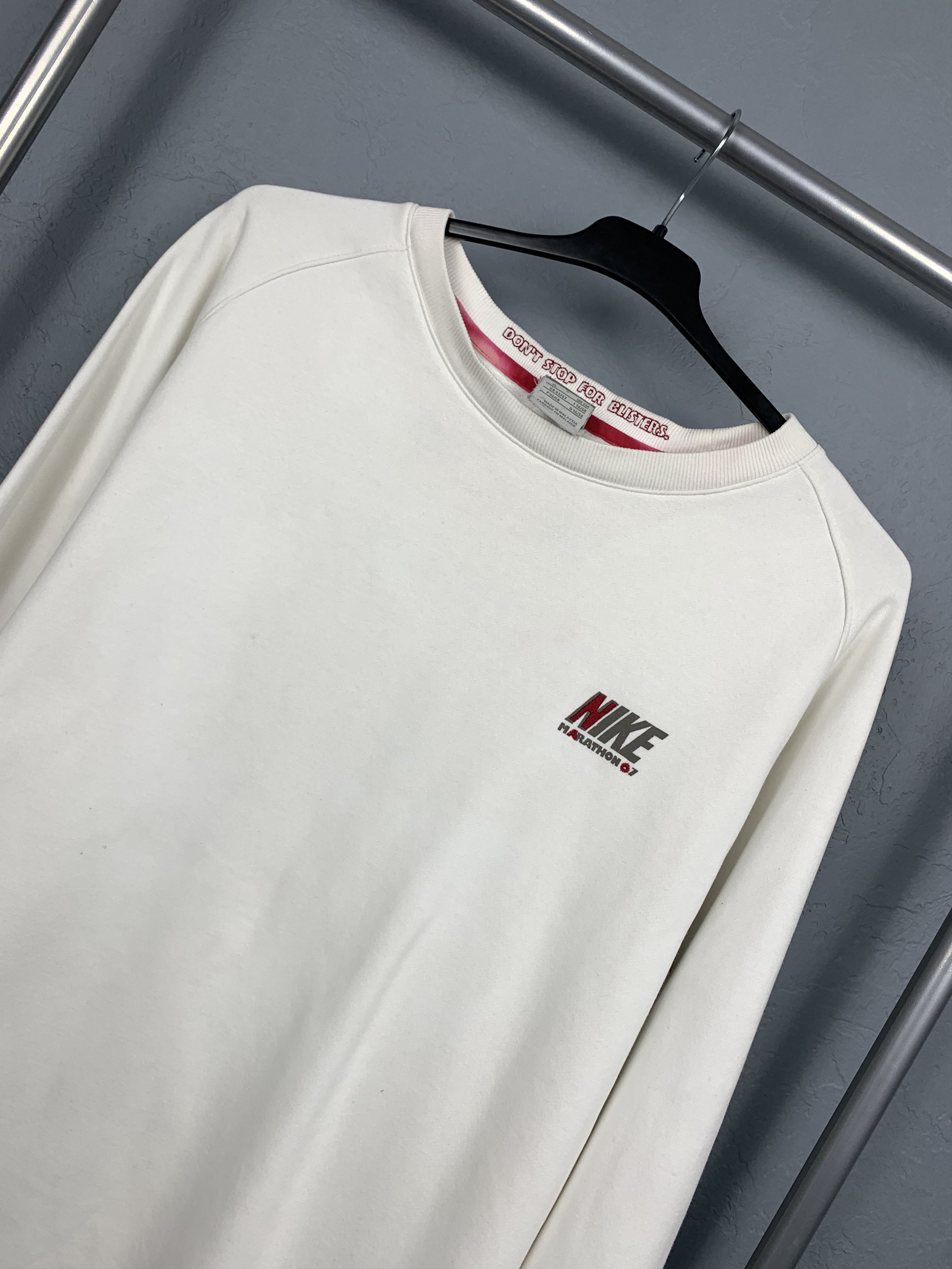 Nike Nike 90s Vintage Marathon Sweatshirt Size US XL / EU 56 / 4 - 2 Thumbnail
