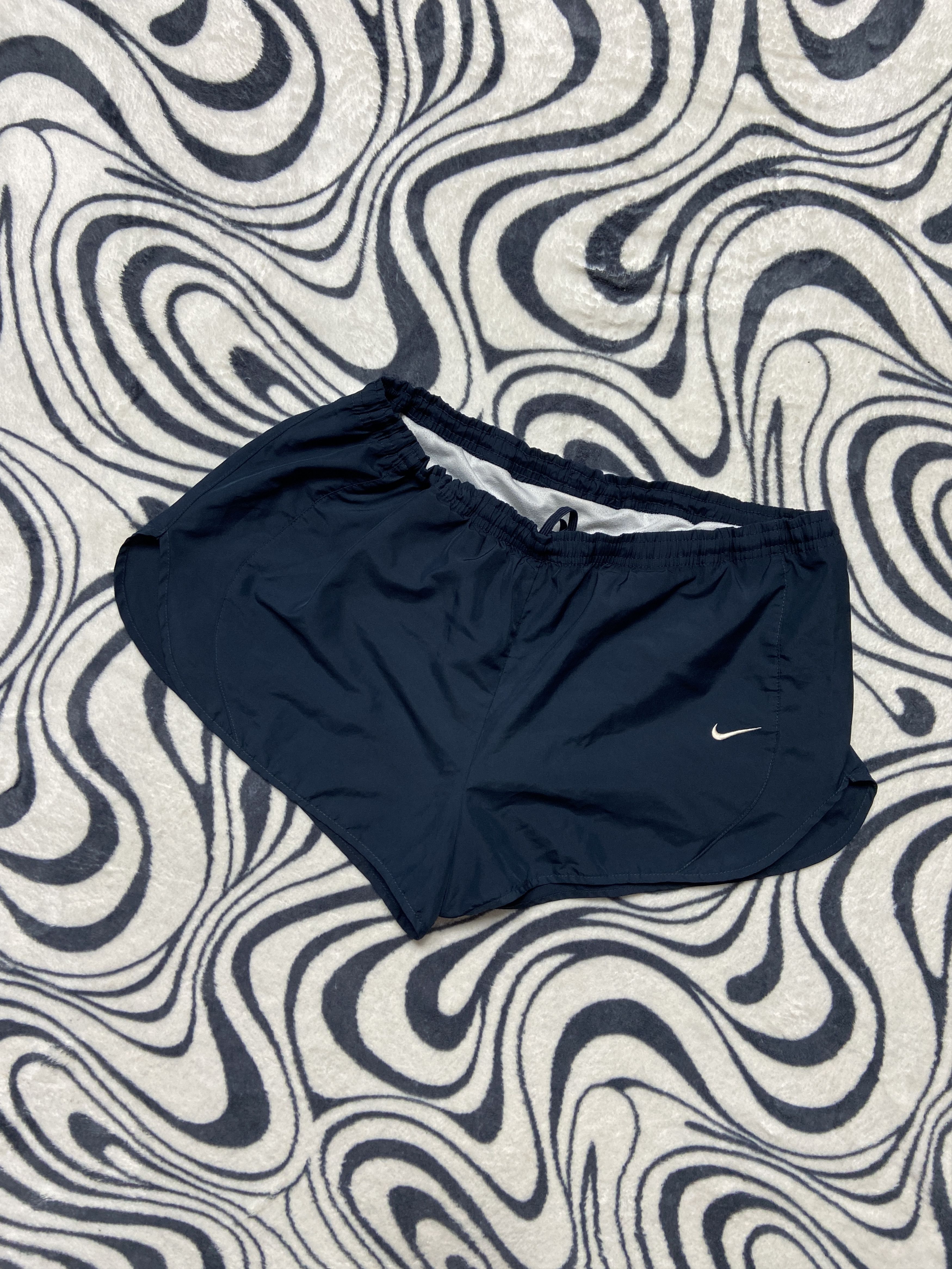 Nike × Vintage Nike Vintage WMNS Nylon Running Shorts Size 34" / US 12 / IT 48 - 1 Thumbnail
