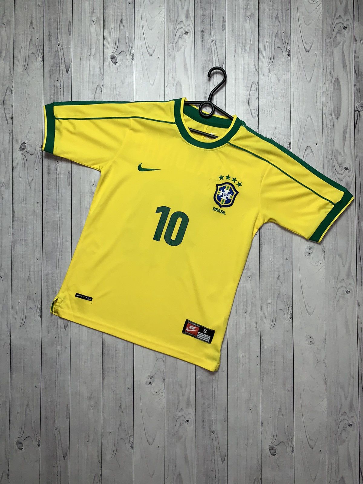 Nike Vintage soccer jersey 10 Ronaldinho Brazil | Grailed