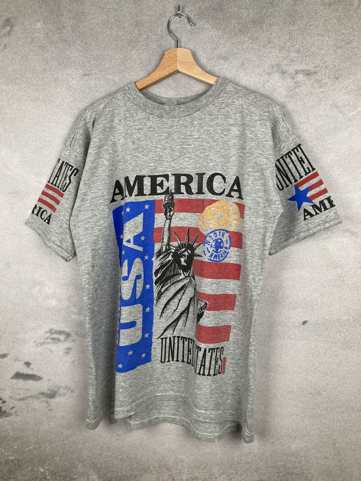 Vintage Vintage America USA Graphic Tee Statue Of Liberty 90s Size US L / EU 52-54 / 3 - 2 Thumbnail