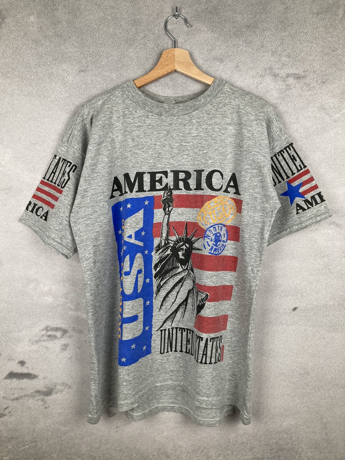 Vintage Vintage America USA Graphic Tee Statue Of Liberty 90s Size US L / EU 52-54 / 3 - 1 Thumbnail