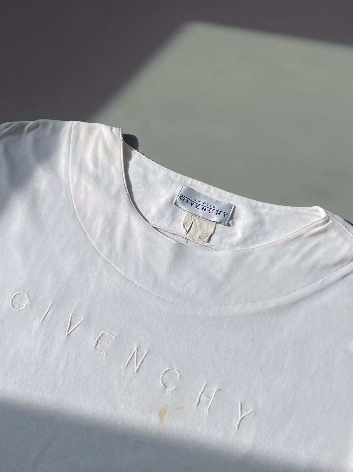 Givenchy Vintage Givenchy T-Shirt RARE Size US L / EU 52-54 / 3 - 1 Thumbnail