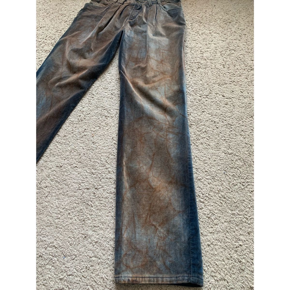 Theory THEORY VELOUR PLEATED DISTRESSED LOOK JEANS Size 28" / US 6 / IT 42 - 3 Thumbnail