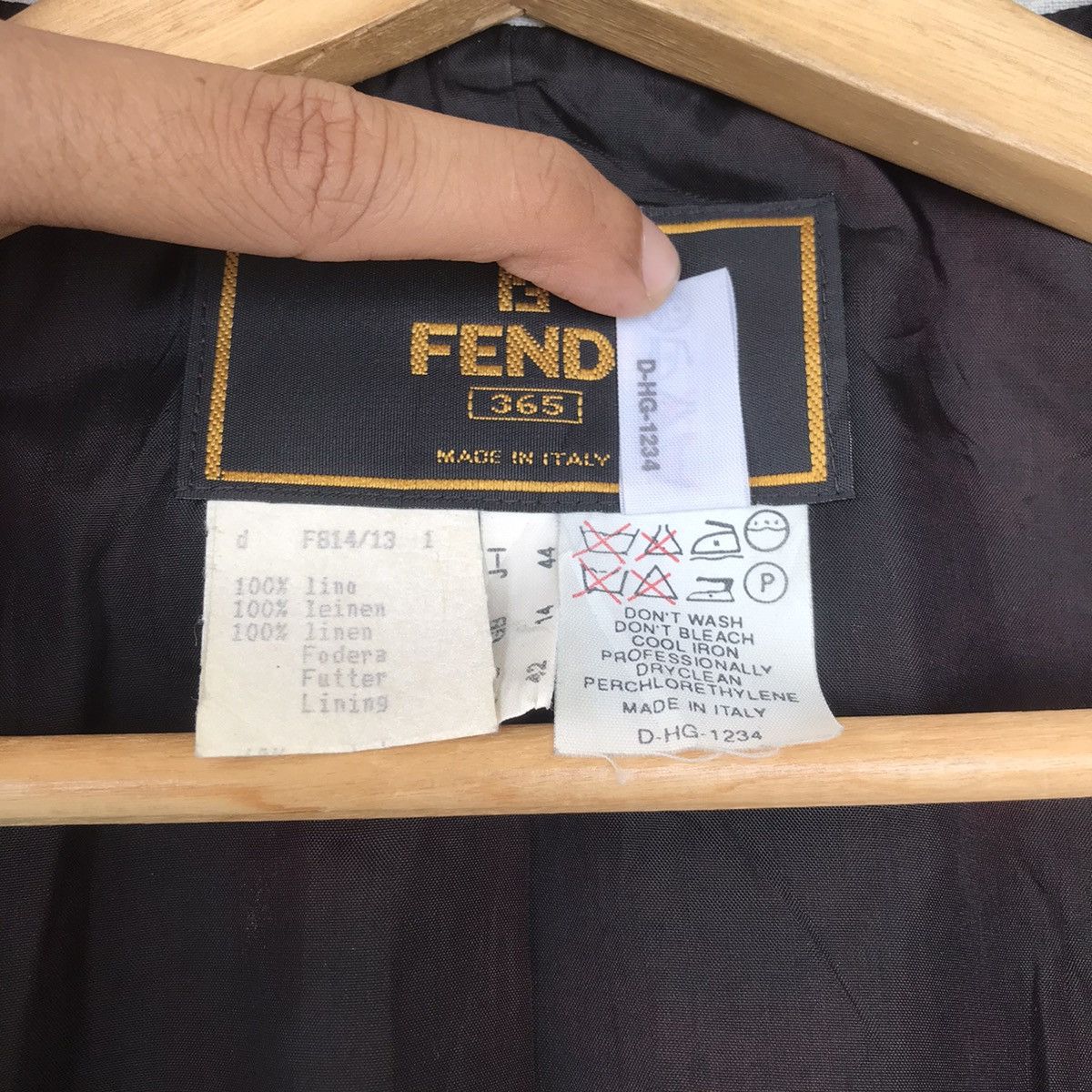 Fendi Vintage Jacket Fendi Full Button Light Jacket Size US XS / EU 42 / 0 - 6 Thumbnail