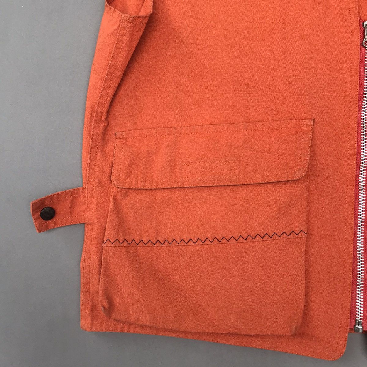 Helly Hansen × Japanese Brand Vintage Helly Hansen Tactical Vest Jacket with Zipper Size US L / EU 52-54 / 3 - 4 Thumbnail