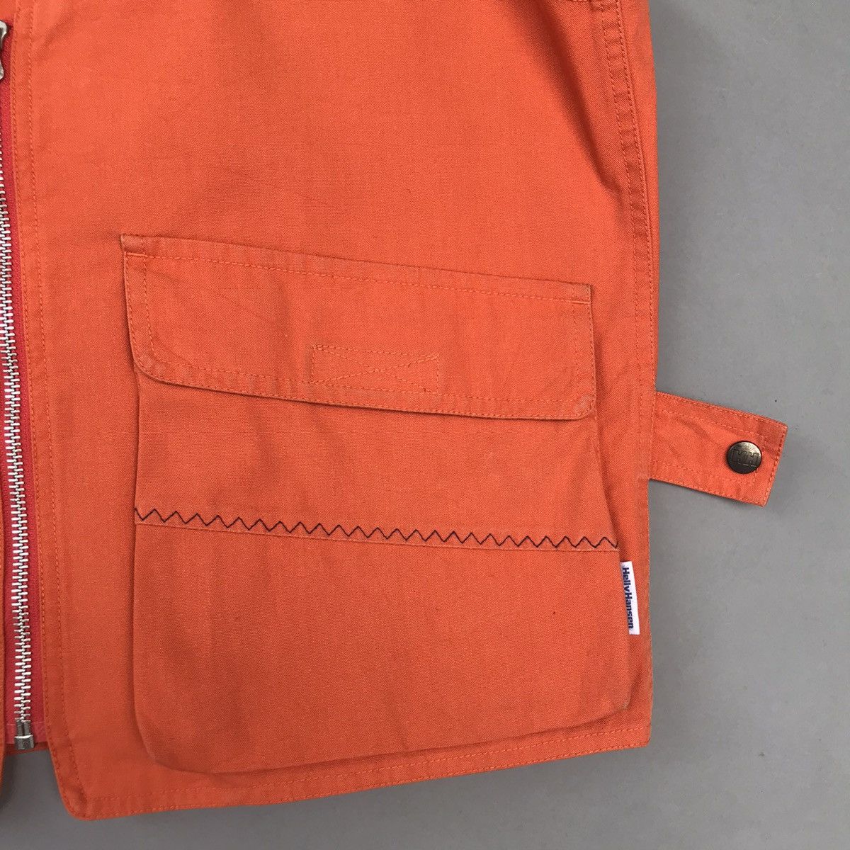 Helly Hansen × Japanese Brand Vintage Helly Hansen Tactical Vest Jacket with Zipper Size US L / EU 52-54 / 3 - 3 Thumbnail