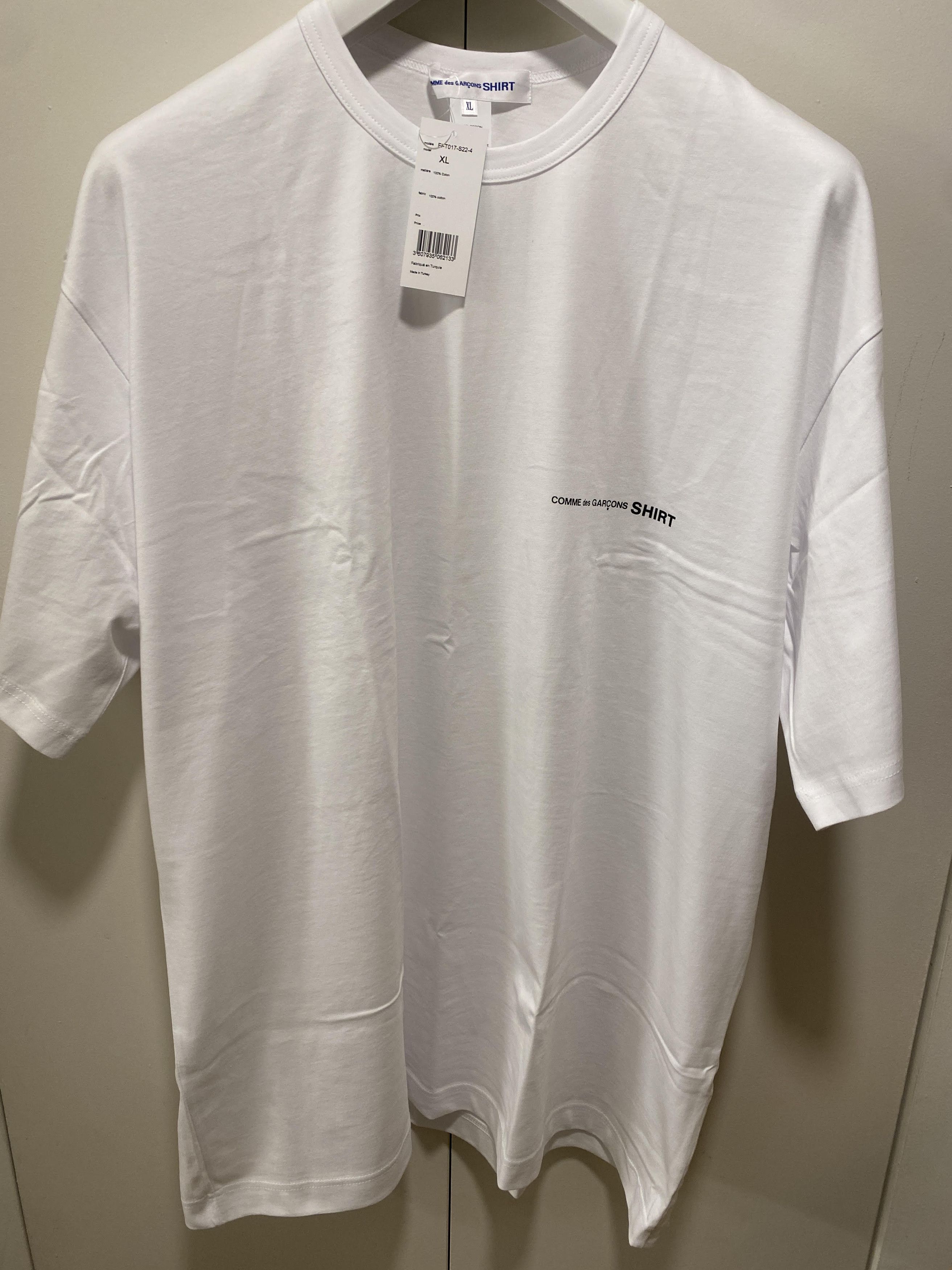 Comme des Garcons Comme des Garcons Shirt Chest Logo Big T-shirt White large Size US XL / EU 56 / 4 - 1 Thumbnail