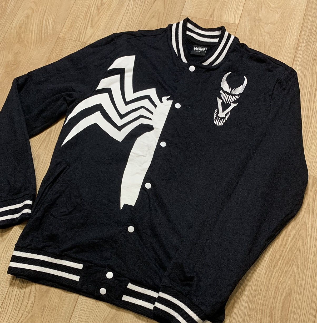 Marvel Comics × Vintage Marvel Venom Sweatshirt-Bomber Size US XL / EU 56 / 4 - 2 Thumbnail