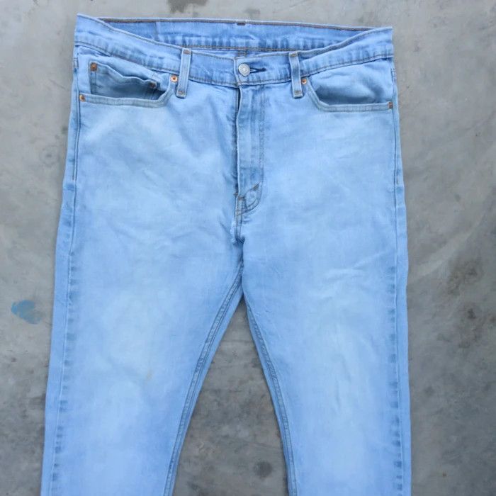 Levi's × Vintage Vintage Levis Light Wash Denim Jeans 33x30 Size US 33 - 2 Thumbnail
