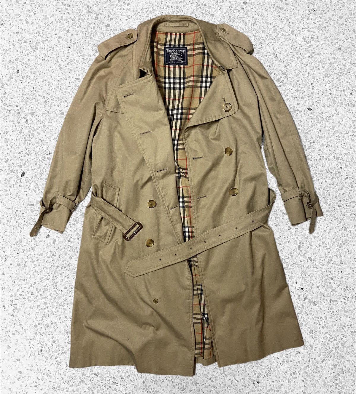 Burberry Burberrys trench coat vintage beige nova check Size US L / EU 52-54 / 3 - 1 Thumbnail