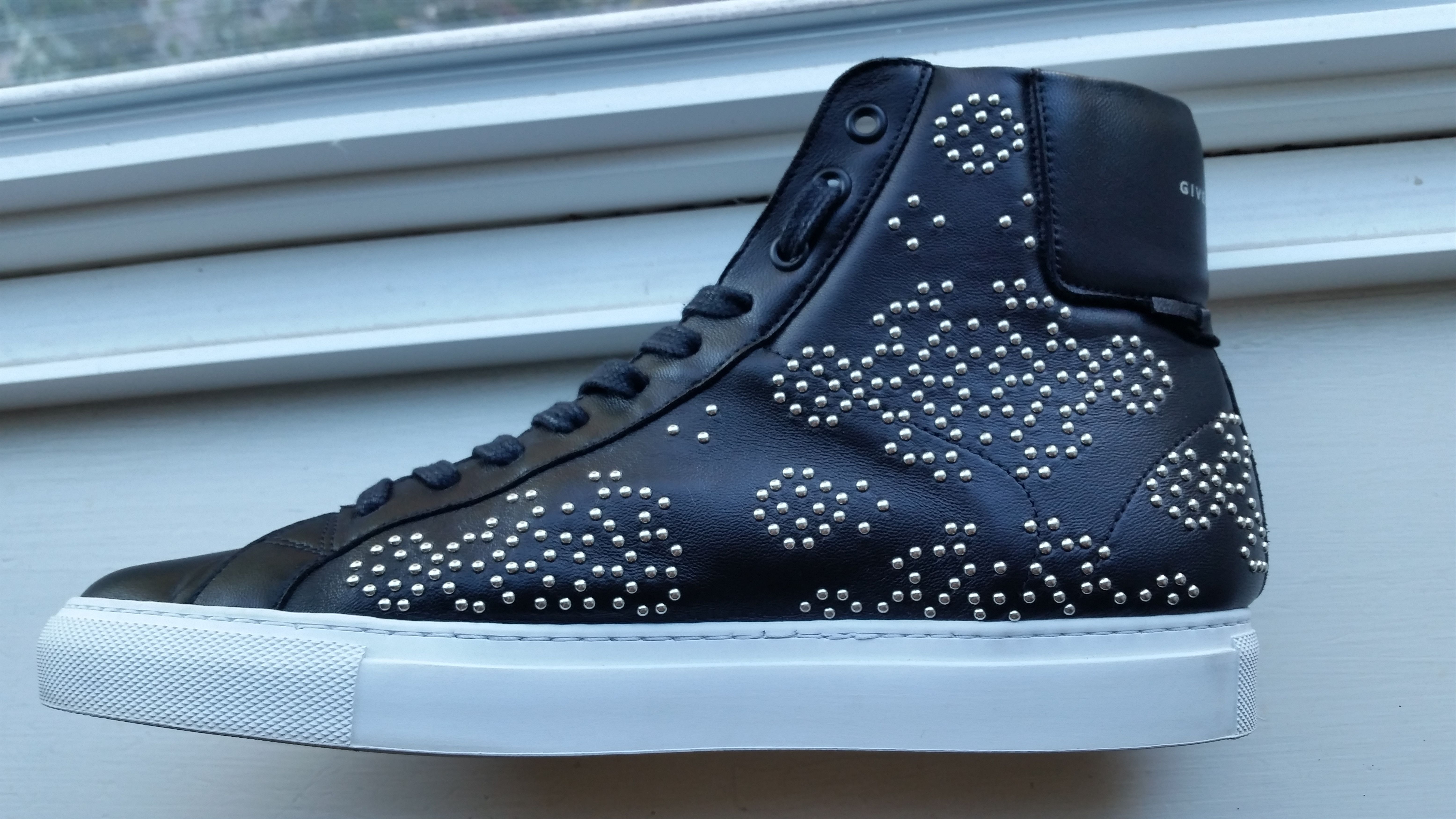 Givenchy $750 Hi-top Knot Black Stud Sneaker Size US 8.5 / EU 41-42 - 2 Thumbnail