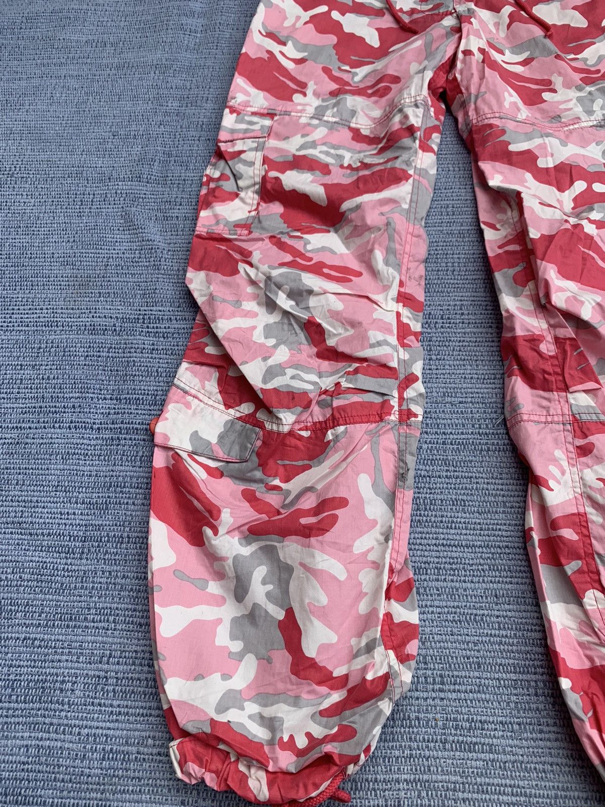 Japanese Brand Parachute wind pants red camo Size 32" / US 10 / IT 46 - 4 Thumbnail