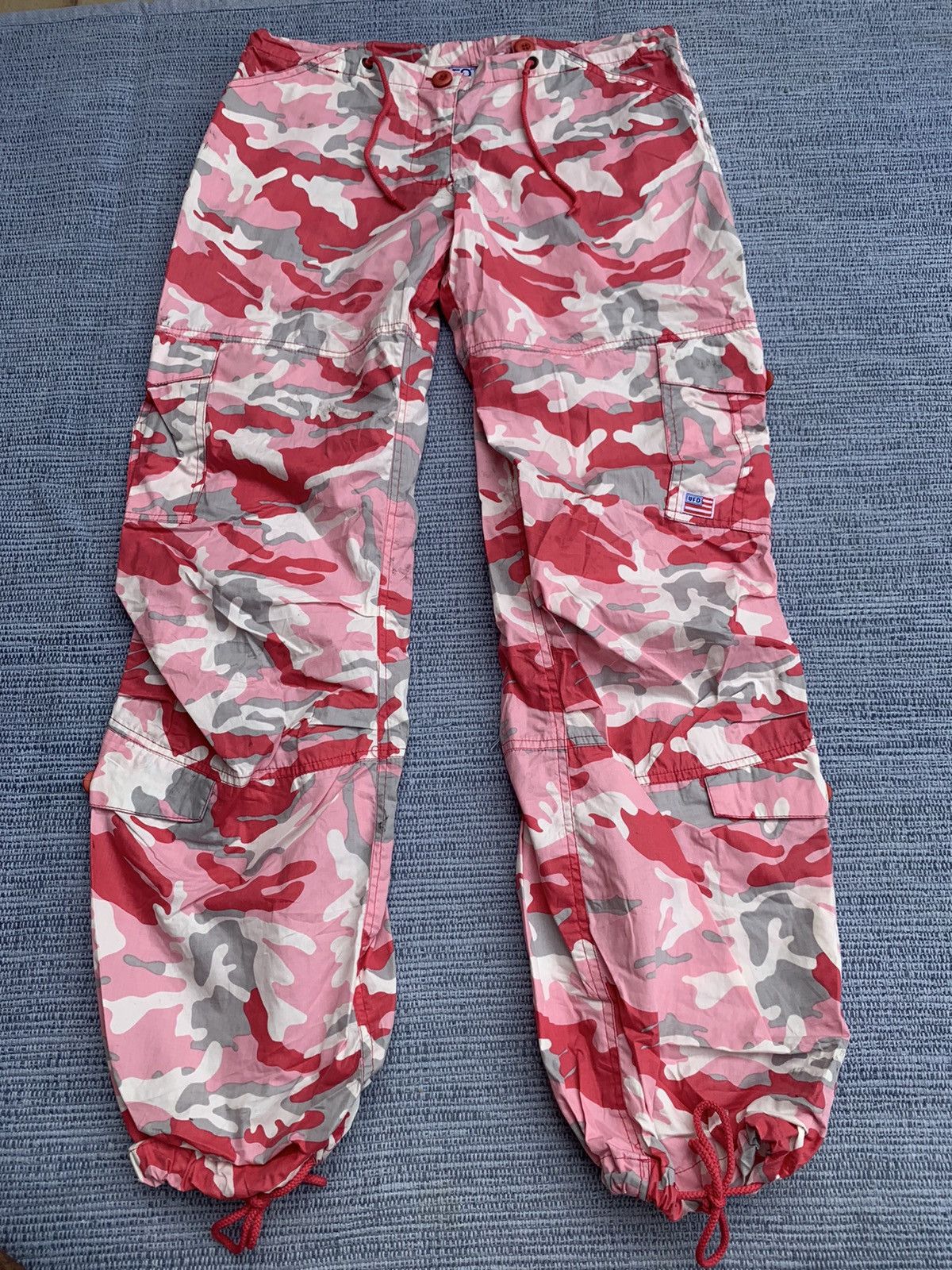 Japanese Brand Parachute wind pants red camo Size 32" / US 10 / IT 46 - 1 Thumbnail