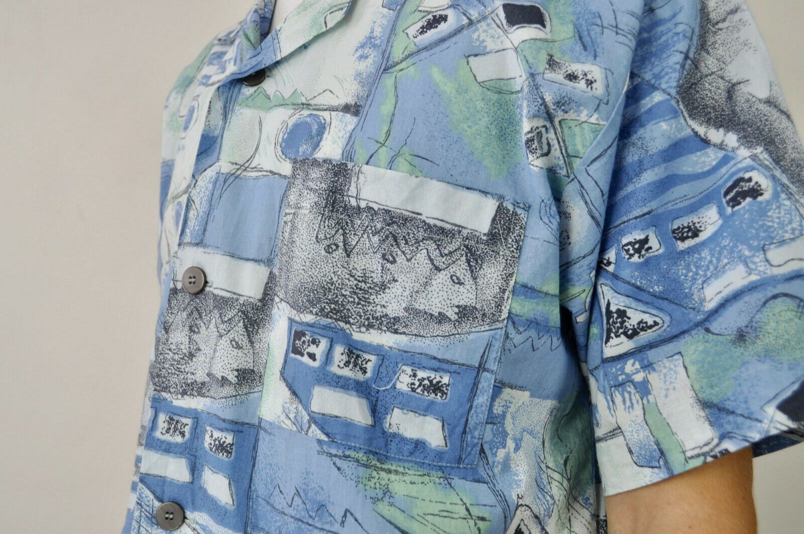 Vintage Button Up Short Sleeved Hawaiian Shirt Summer Festival Top Size US M / EU 48-50 / 2 - 3 Thumbnail
