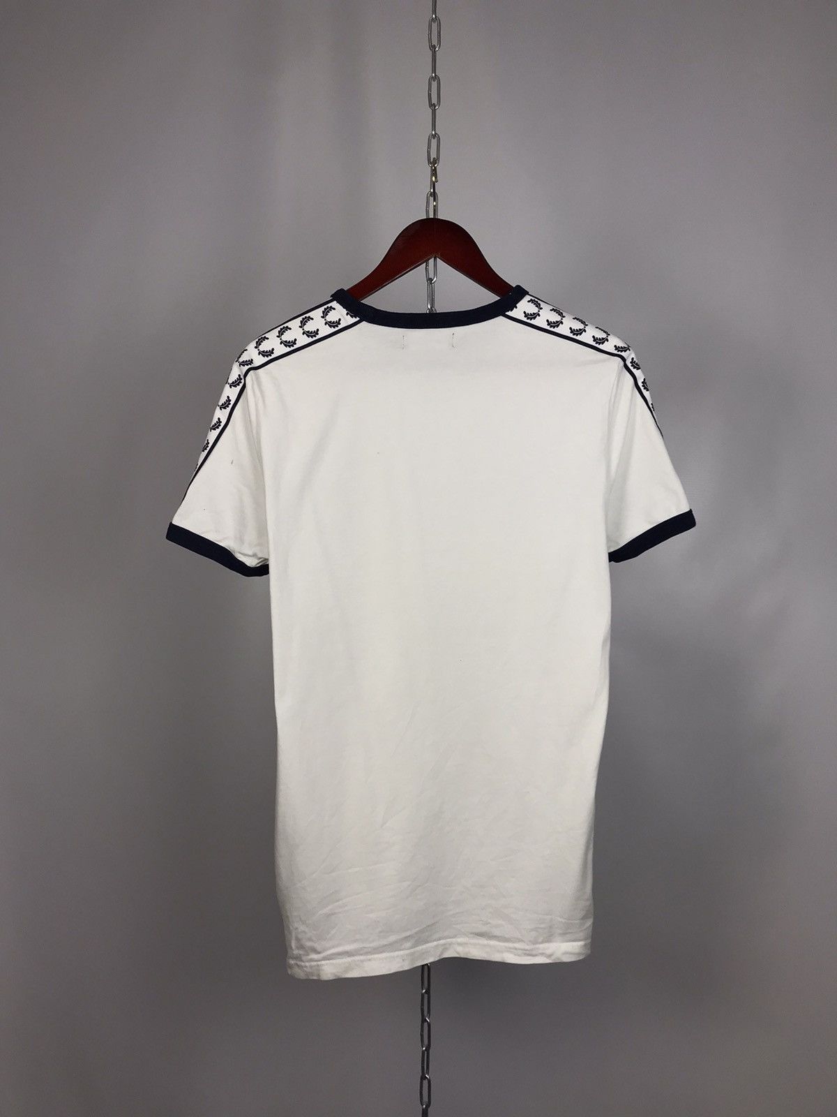 Fred Perry Fred Perry Casual Vintage Streetwear White Tee Size US M / EU 48-50 / 2 - 5 Thumbnail