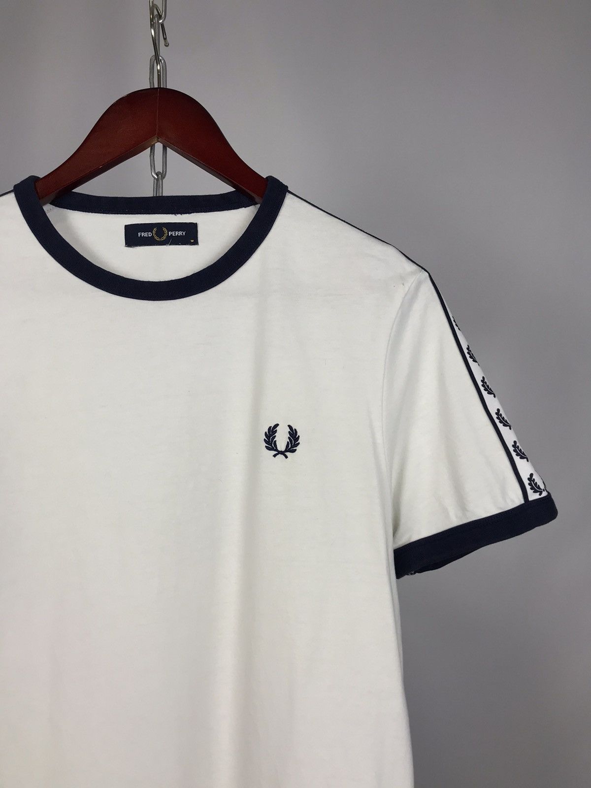 Fred Perry Fred Perry Casual Vintage Streetwear White Tee Size US M / EU 48-50 / 2 - 2 Thumbnail