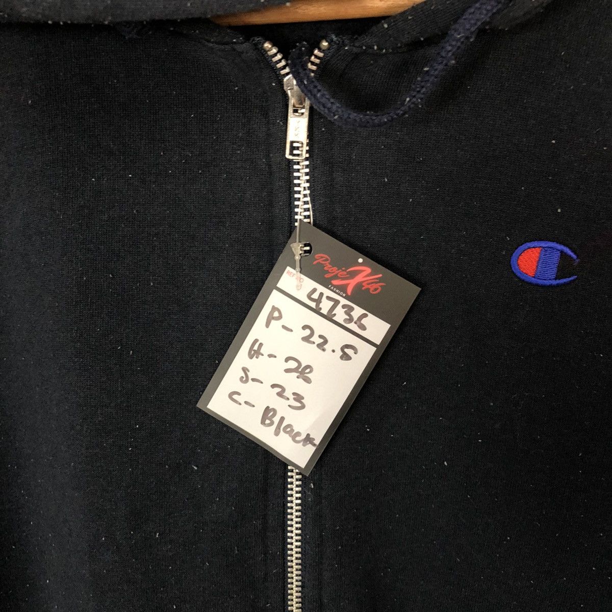 Champion × Vintage Champion vintage sweater Black Hoodie #4736 Size US L / EU 52-54 / 3 - 6 Thumbnail