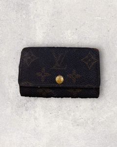 Louis Vuitton, Accessories, Louis Vuitton Modele Depose Monogram Rounded Key  Holder Collectible Vintage Rare