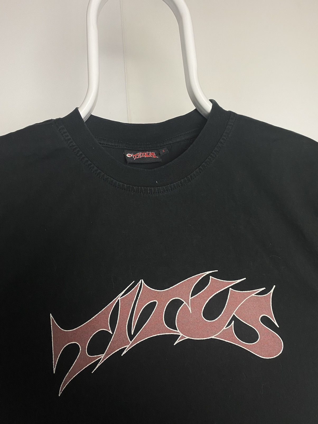 Vintage 90s Titus vintage black T-shirt Size US S / EU 44-46 / 1 - 2 Thumbnail