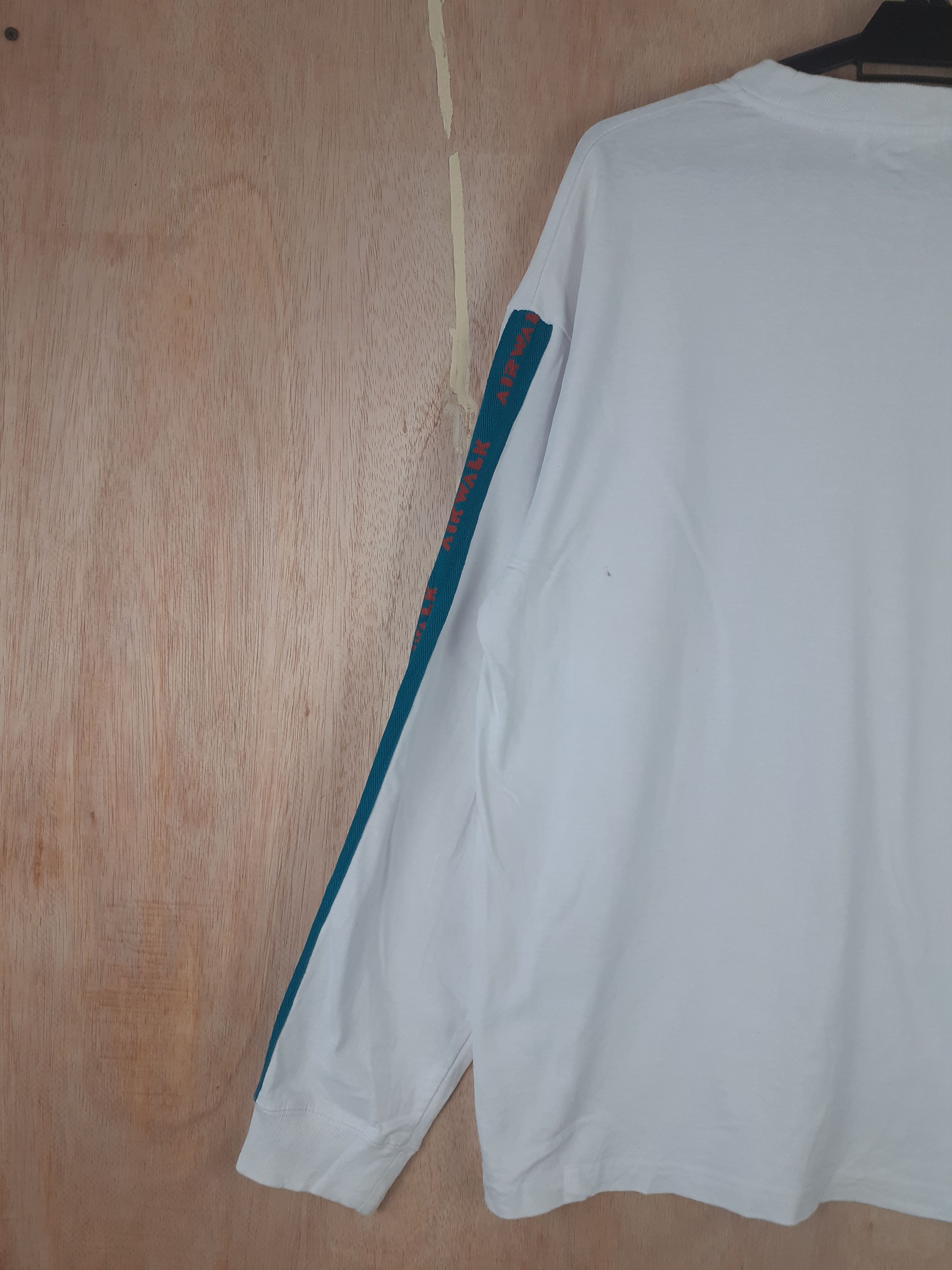 Airwalk Airwalk white vintage long sleeve shirt #3053 Size US L / EU 52-54 / 3 - 9 Thumbnail