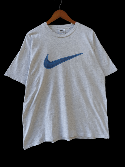 Nike Vintage 90s Nike t shirt big logo Travis Scott Size US L / EU 52-54 / 3 - 1 Thumbnail