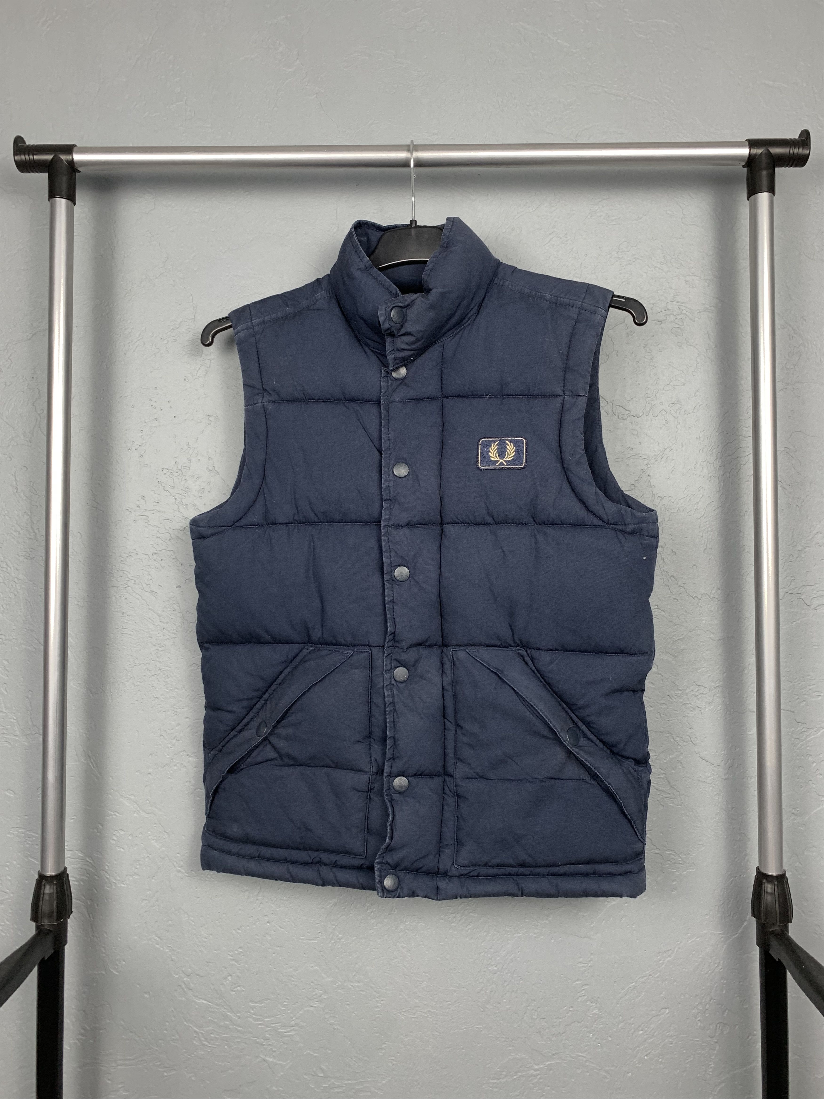 Fred perry vest deals