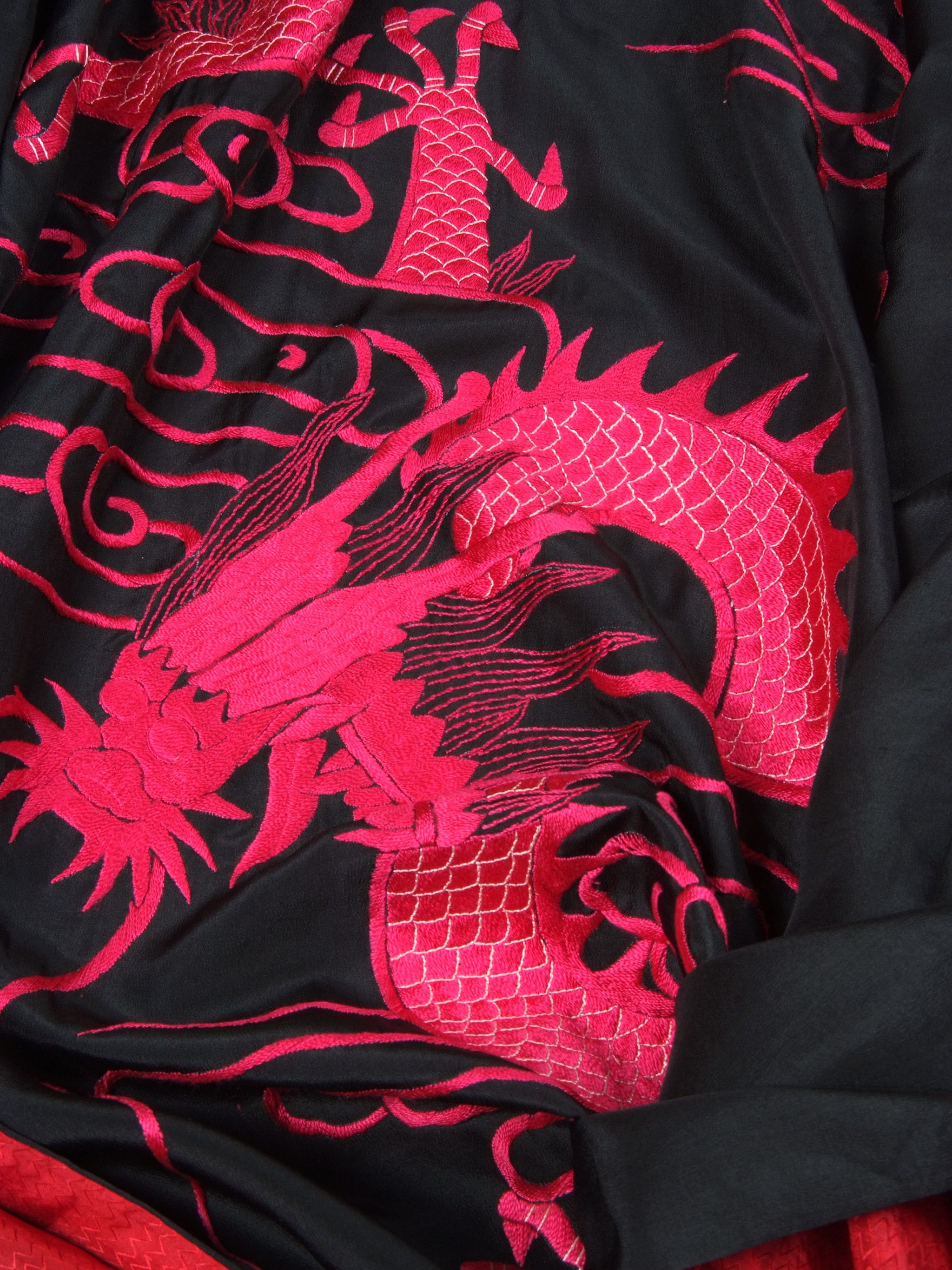 Japanese Brand × Vintage Vintage Japanese Silk Dragon Embroidered Kimono Size US XL / EU 56 / 4 - 8 Thumbnail