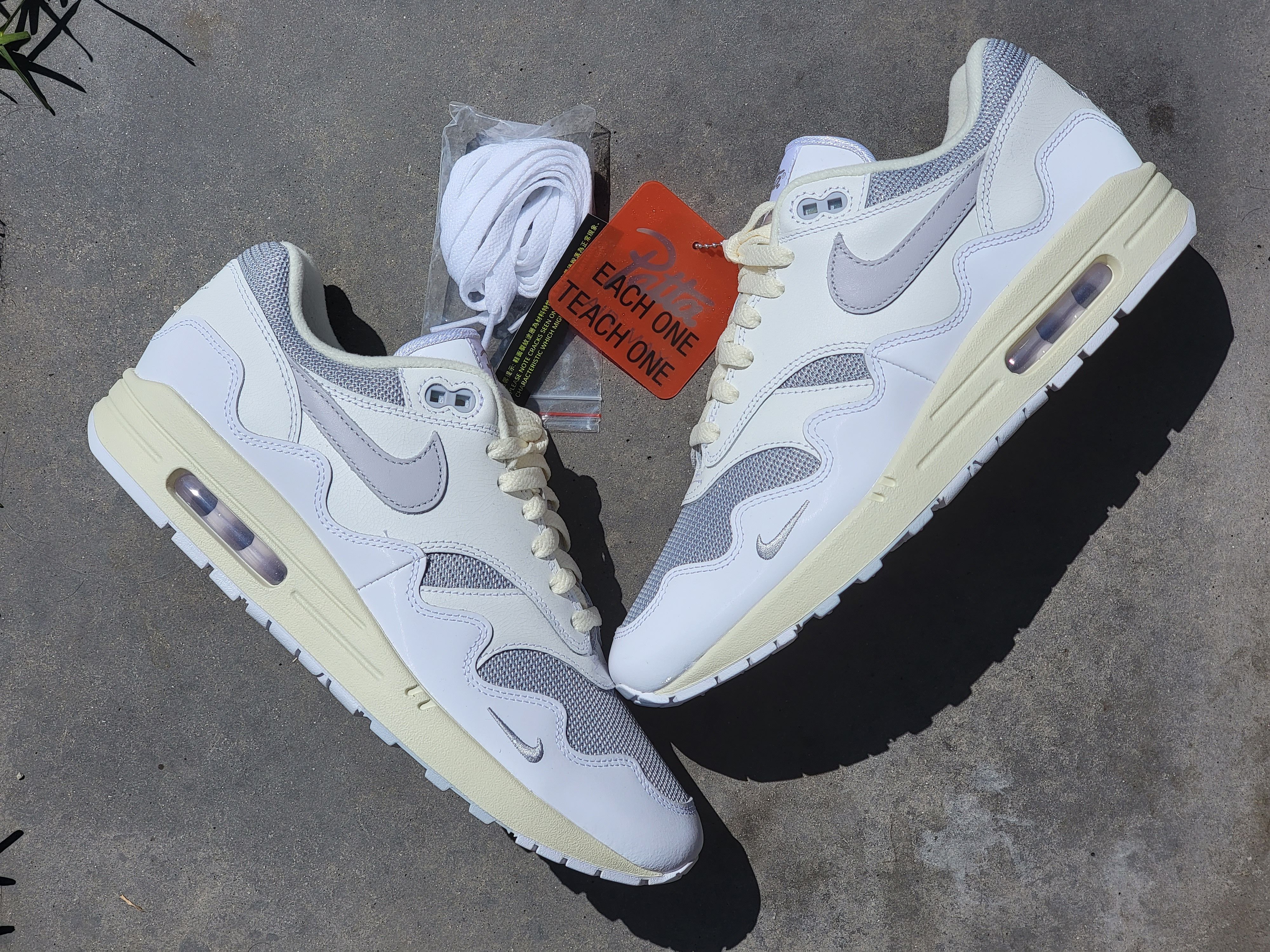 Patta X Nike Air Max Waves sz 10