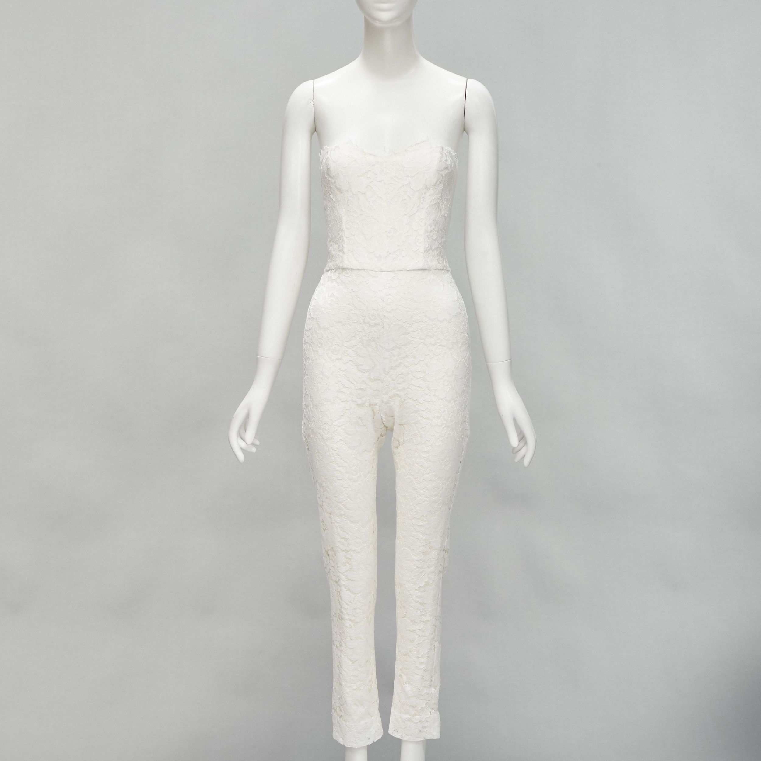 Monique Lhuillier MONIQUE LHUILLIER Bridal white lace corset jumpsuit 0 XS Size 25" / US 0 / IT 36 - 1 Thumbnail