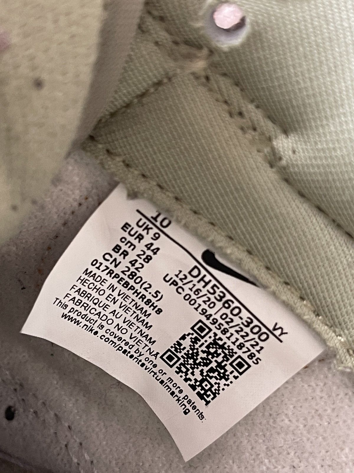 Nike Nike Dunk Low Dusty Olive Size US 10 / EU 43 - 8 Thumbnail