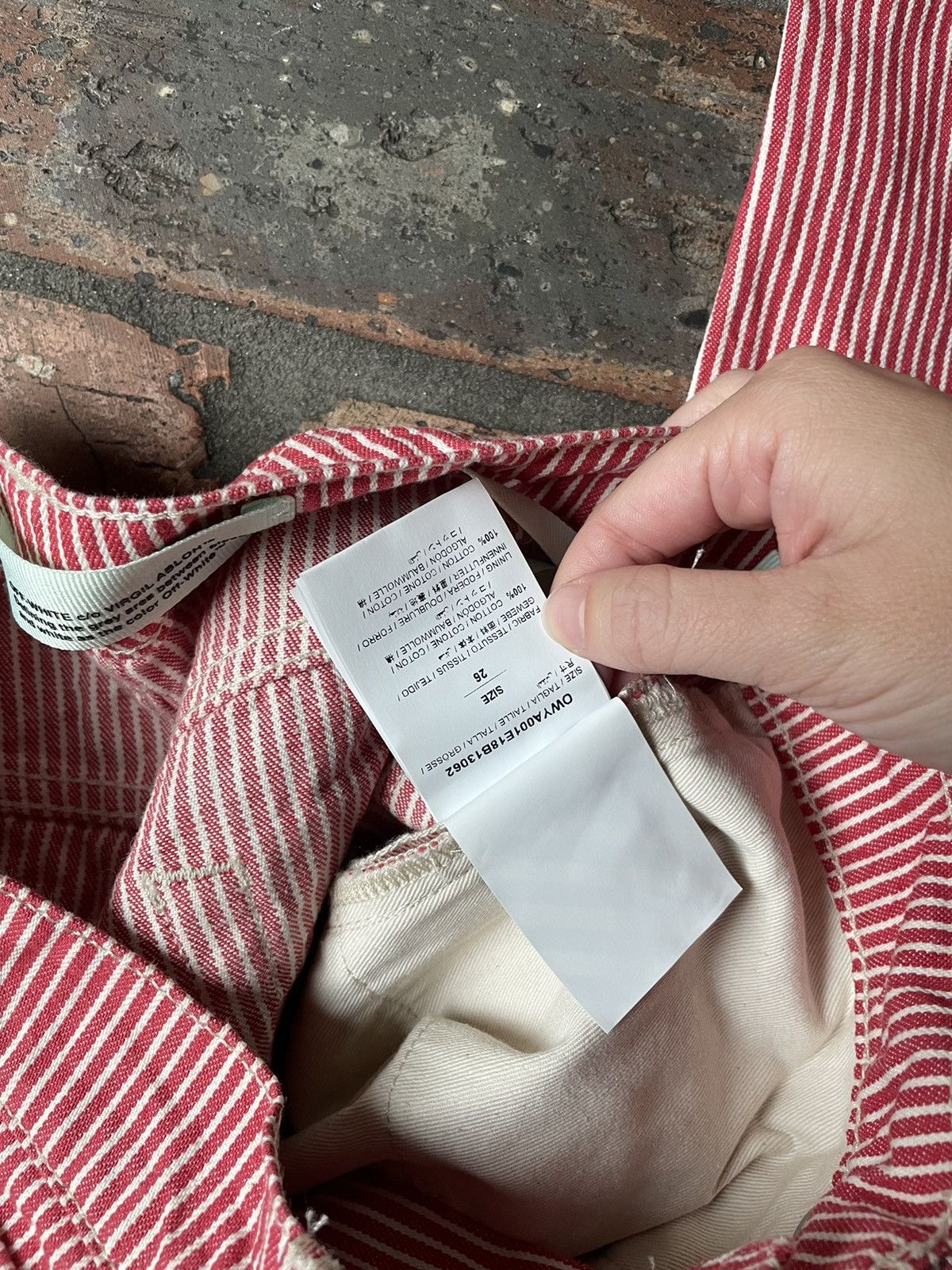 Off-White OFF-WHITE Red Striped Jeans Size 26" / US 2 / IT 38 - 7 Thumbnail