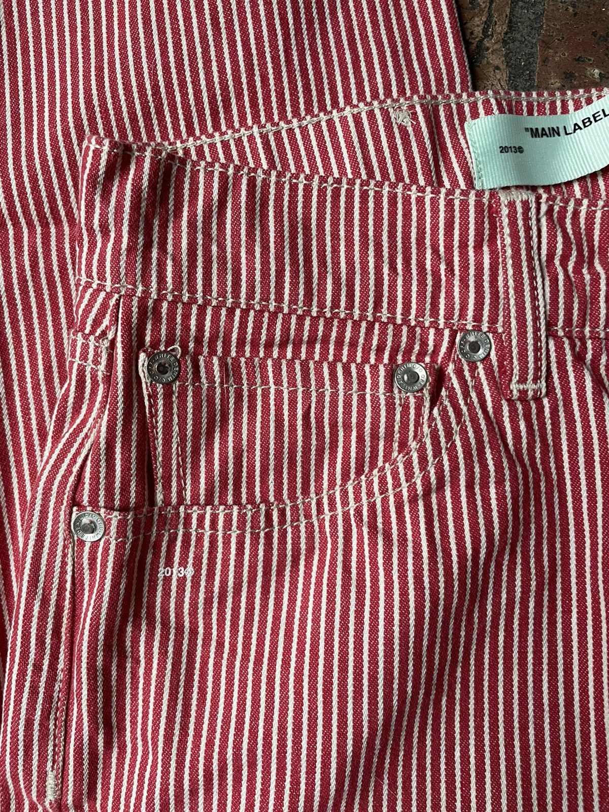 Off-White OFF-WHITE Red Striped Jeans Size 26" / US 2 / IT 38 - 9 Thumbnail