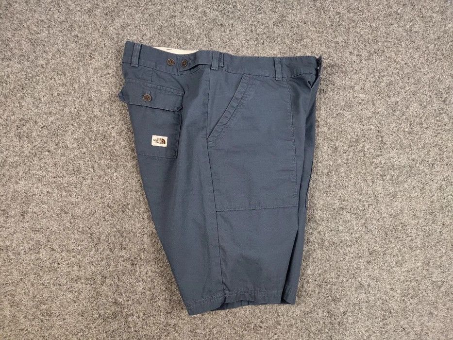 The North Face The North Face Brown label Casual Blue Cotton Mens Shorts Size US 32 / EU 48 - 6 Thumbnail