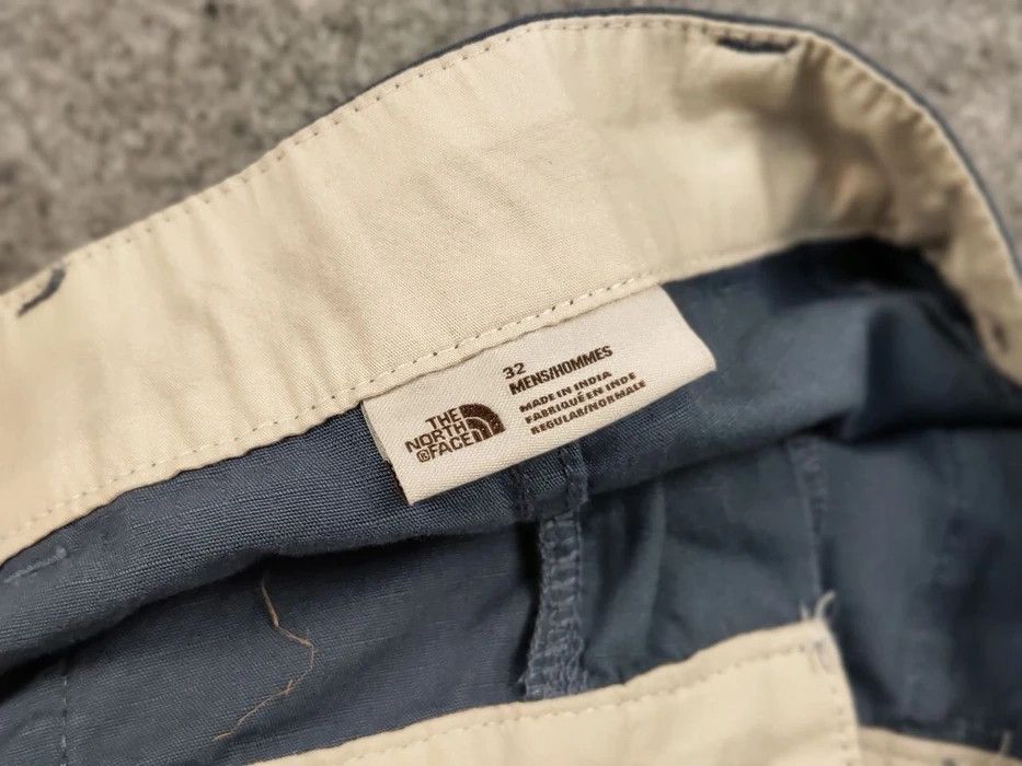 The North Face The North Face Brown label Casual Blue Cotton Mens Shorts Size US 32 / EU 48 - 8 Thumbnail
