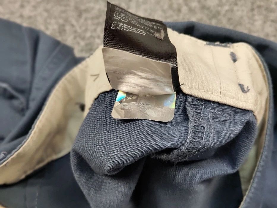 The North Face The North Face Brown label Casual Blue Cotton Mens Shorts Size US 32 / EU 48 - 9 Thumbnail