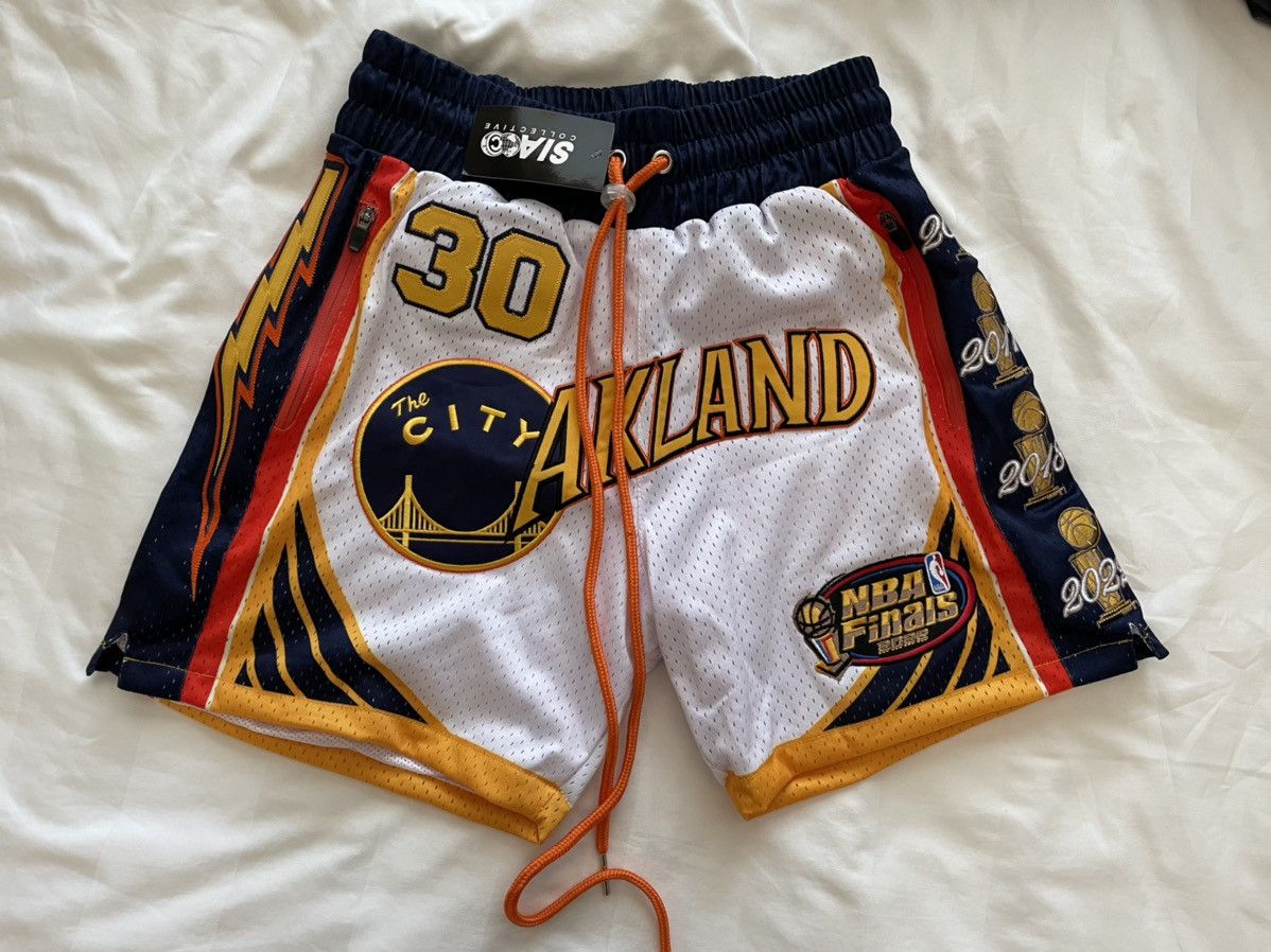 Other SIA Collective - Steph Curry Parade Shorts 2022 Size US 30 / EU 46 - 7 Thumbnail