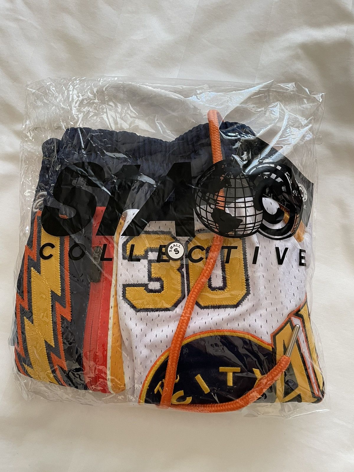 Other SIA Collective - Steph Curry Parade Shorts 2022 Size US 30 / EU 46 - 6 Thumbnail