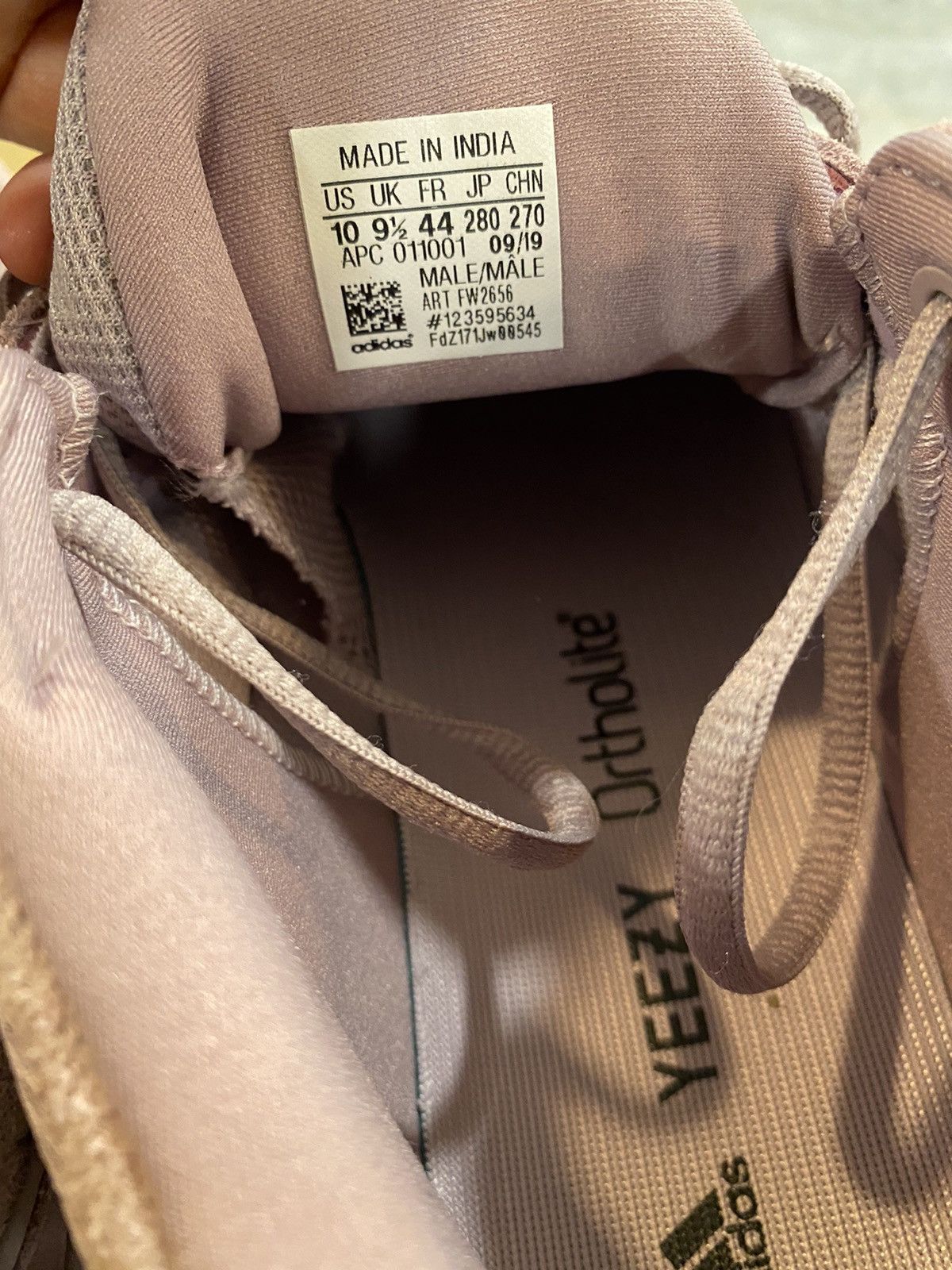 Adidas Yeezy 500 Soft Vision Size US 10 / EU 43 - 4 Thumbnail