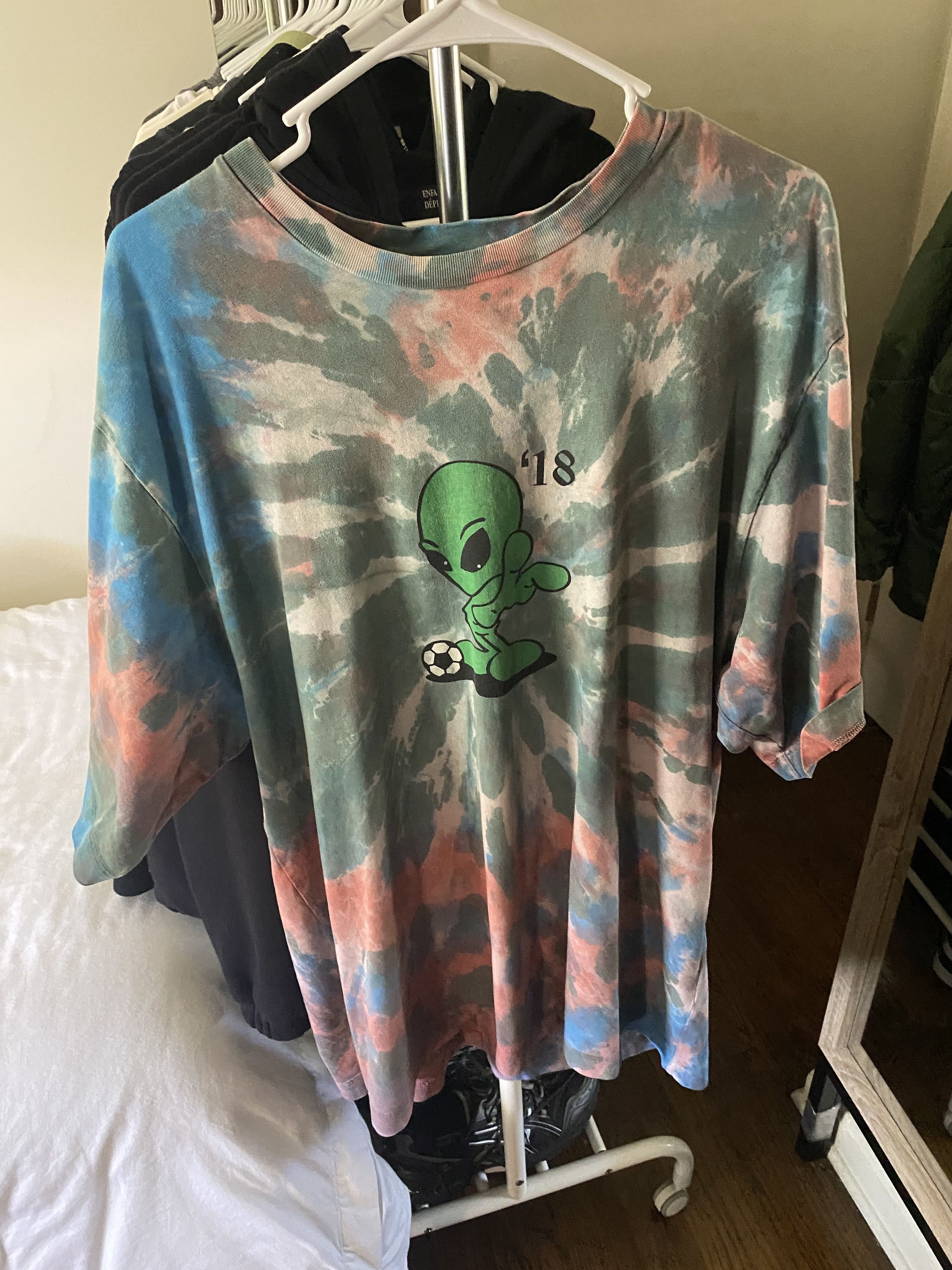 gosha rubchinskiy alien tie dye