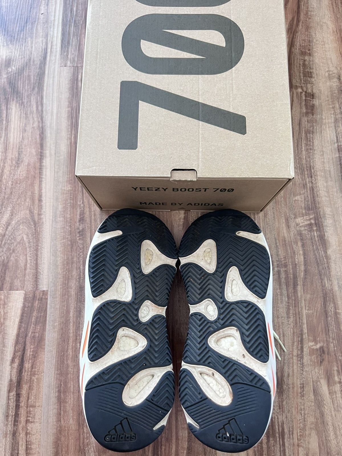 Adidas × Kanye West Yeezy Boost 700 Size US 9 / EU 42 - 6 Thumbnail